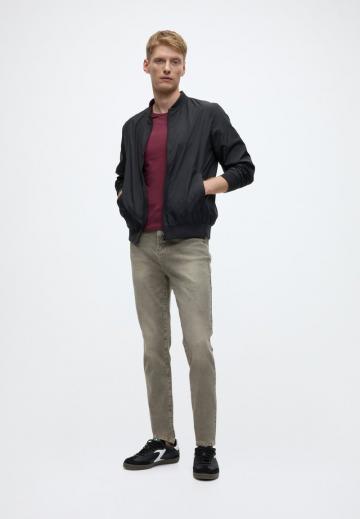 Узкие джинсы