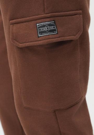 Спортивные штаны