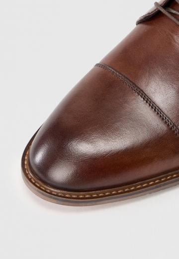 Ботинки на шнуровке