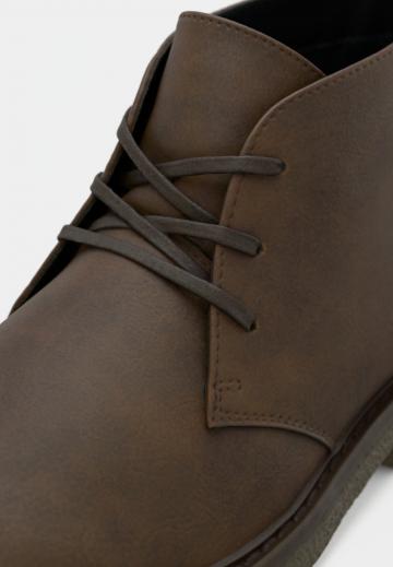 Ботинки на шнуровке