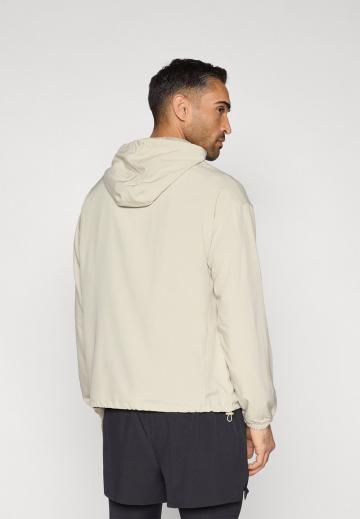 Куртка-дождевик