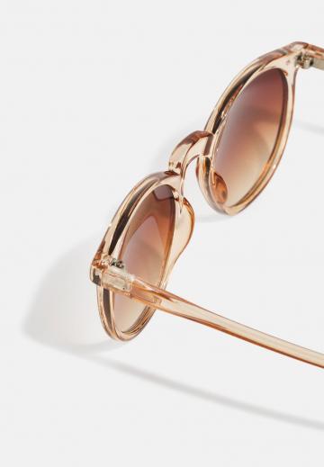 Солнечные очки