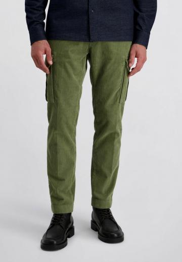 Брюки с накладными карманами