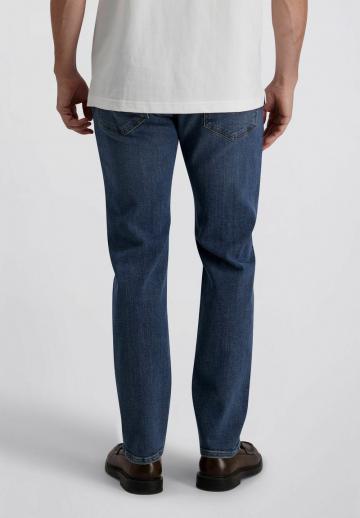 Узкие джинсы