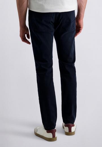 Узкие джинсы