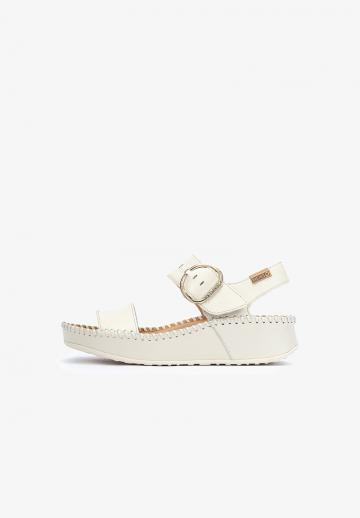 Босоножки на танкетке