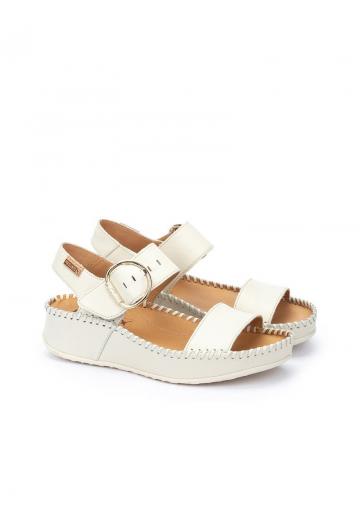 Босоножки на танкетке