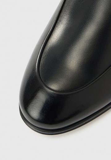 Ботинки на шнуровке