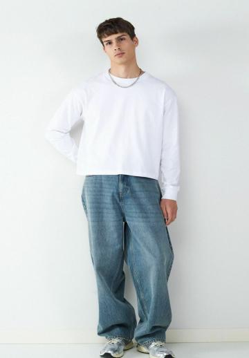 Прямые джинсы