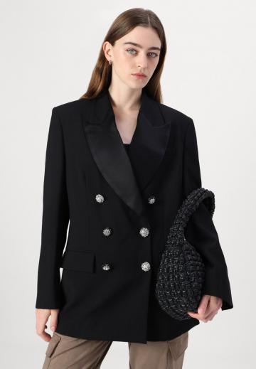 Блейзер с накладными карманами