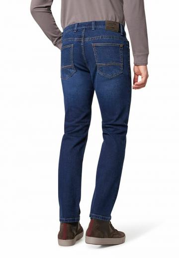 Узкие джинсы