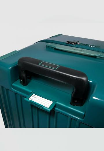 Чемодан на колесах