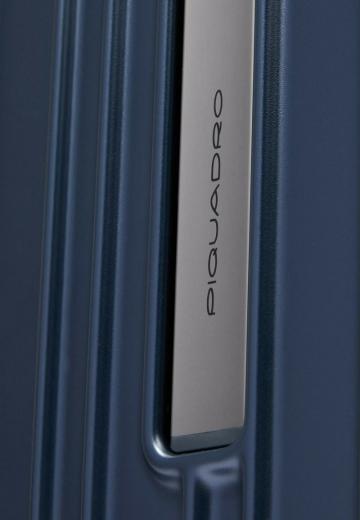 Чемодан на колесах