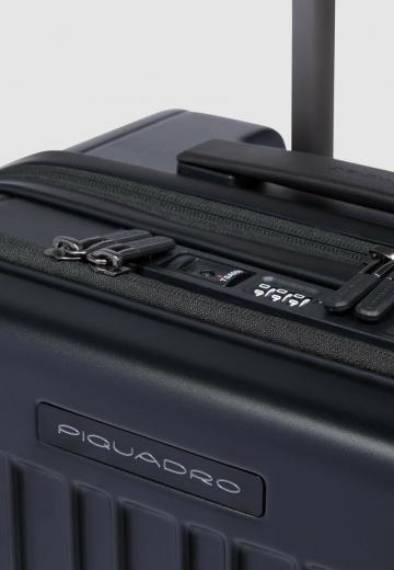 Чемодан на колесах