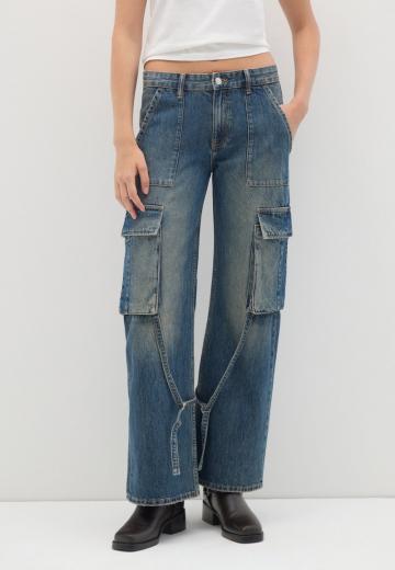 Брюки с накладными карманами