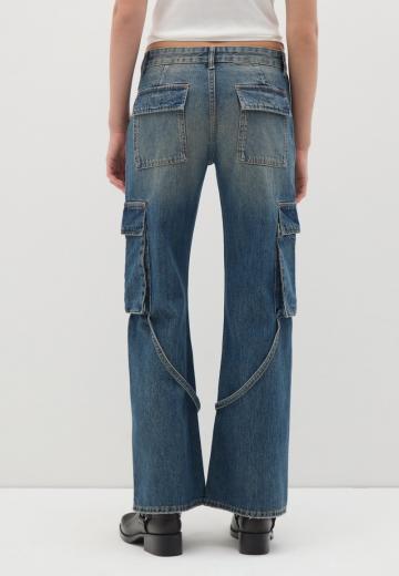 Брюки с накладными карманами