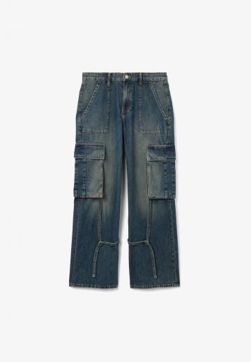 Брюки с накладными карманами