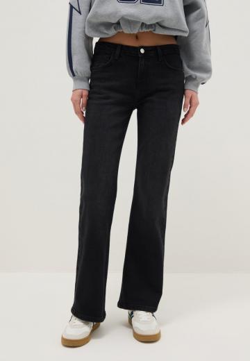 Клешеные брюки