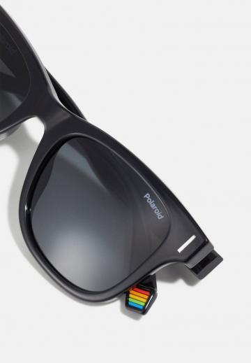 Солнечные очки