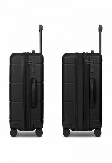 Набор чемоданов