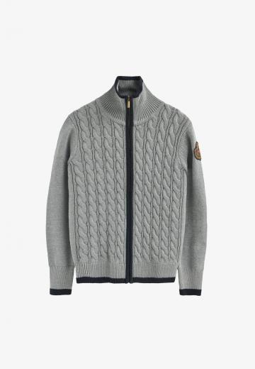 Вязаная кофта