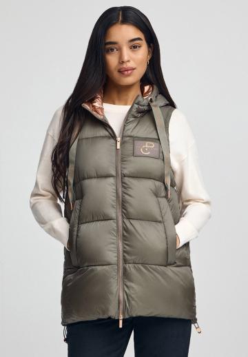 Длинный жилет