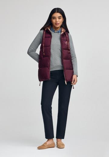 Длинный жилет