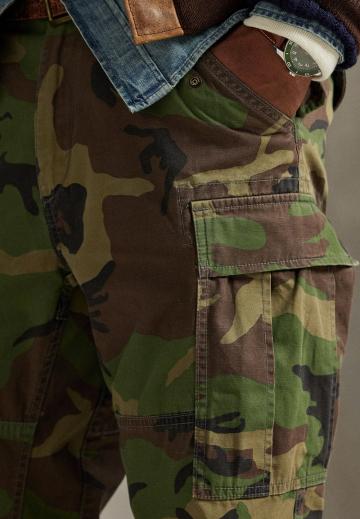 Брюки с накладными карманами