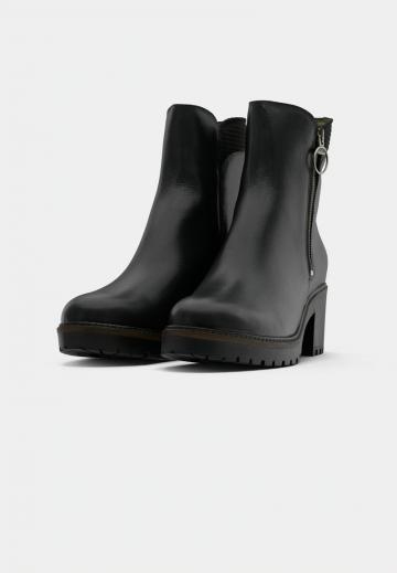 Полусапожки на платформе