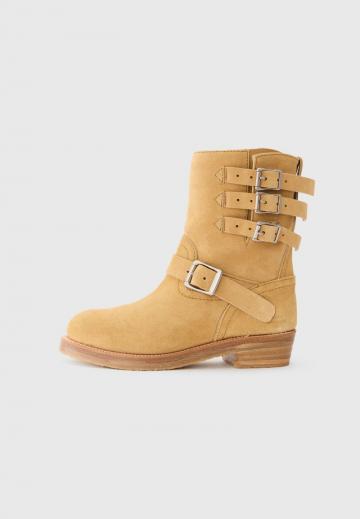 Ковбойские сапоги