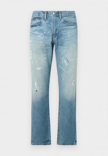 Узкие джинсы