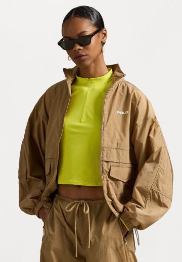 Куртка с накладнымит карманами