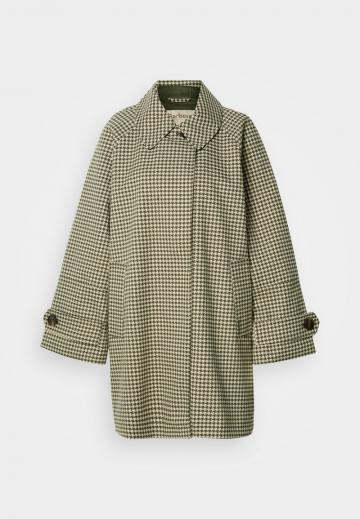 Шерстяное пальто