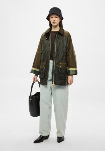 Короткое пальто