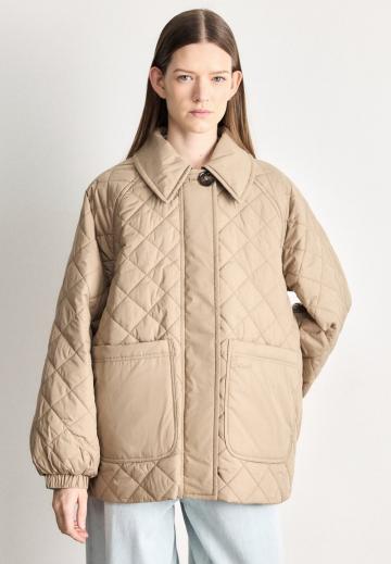 Короткое пальто