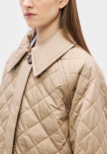 Короткое пальто