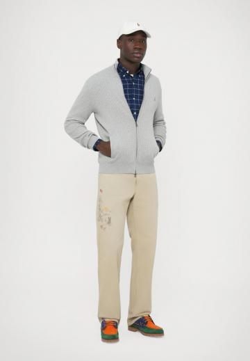 Вязаная кофта