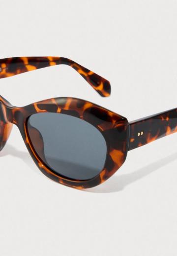 Солнечные очки