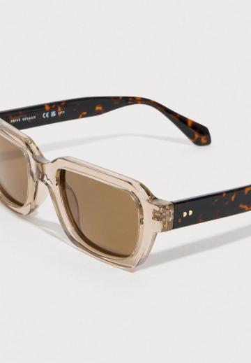 Солнечные очки