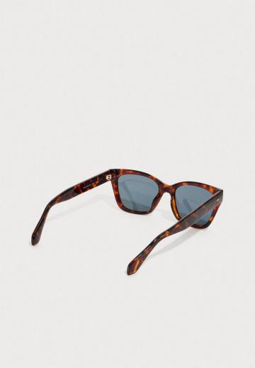 Солнечные очки