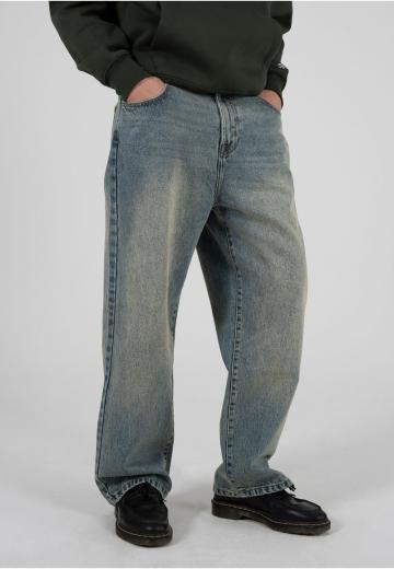 Свободные джинсы