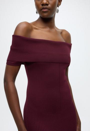 Вязаное платье