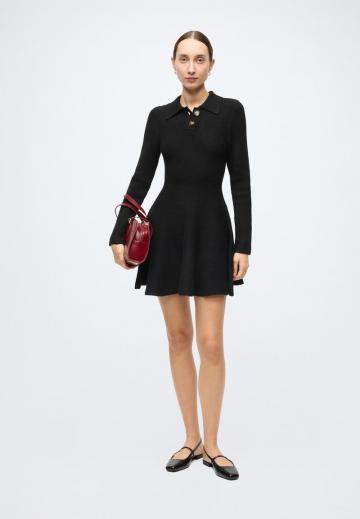 Вязаное платье