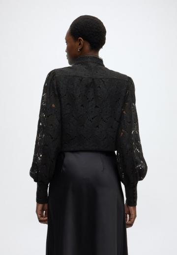 Кружевная блузка