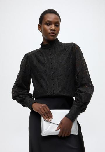 Кружевная блузка