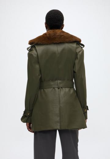 Пальто из искусственной кожи