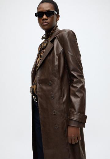 Пальто из искусственной кожи