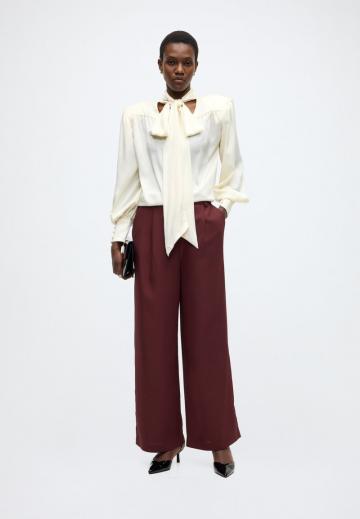 Атласная блузка