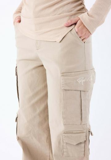 Брюки с накладными карманами