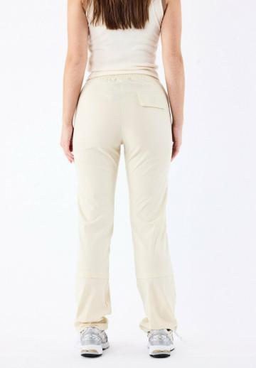 Брюки с накладными карманами